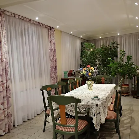 Holiday home Luxusvilla Balatonszarszo *