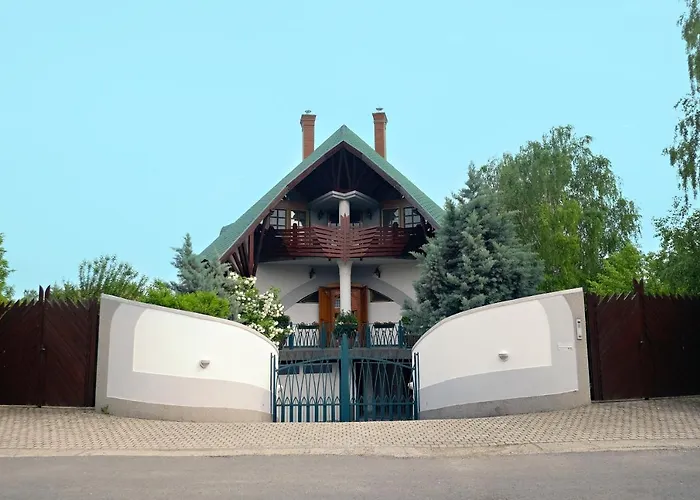 Vakantiehuis Luxusvilla Balatonszarszo Balatonszarszo