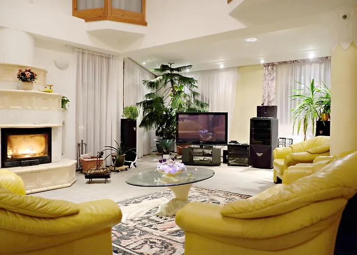 Vakantiehuis Luxusvilla Balatonszarszo *